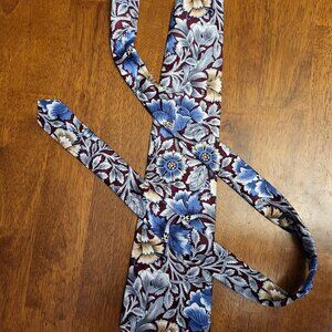 Lord Ascot ~ Floral Print Necktie ~ Excellent/New Condition